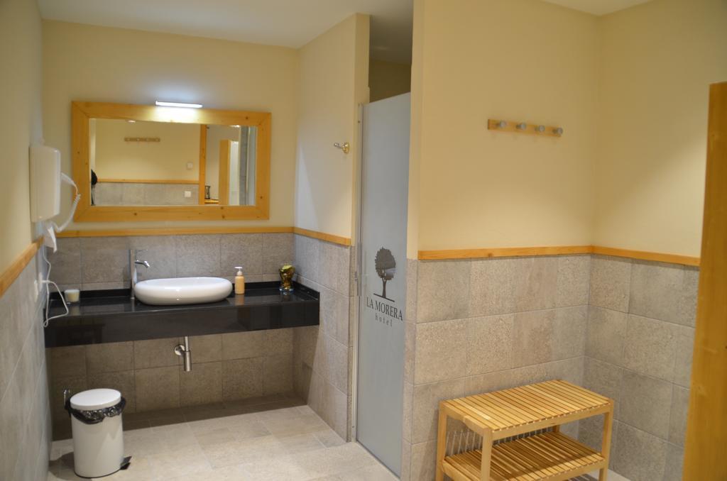 Hotel La Morera Valencia D'Aneu Екстериор снимка