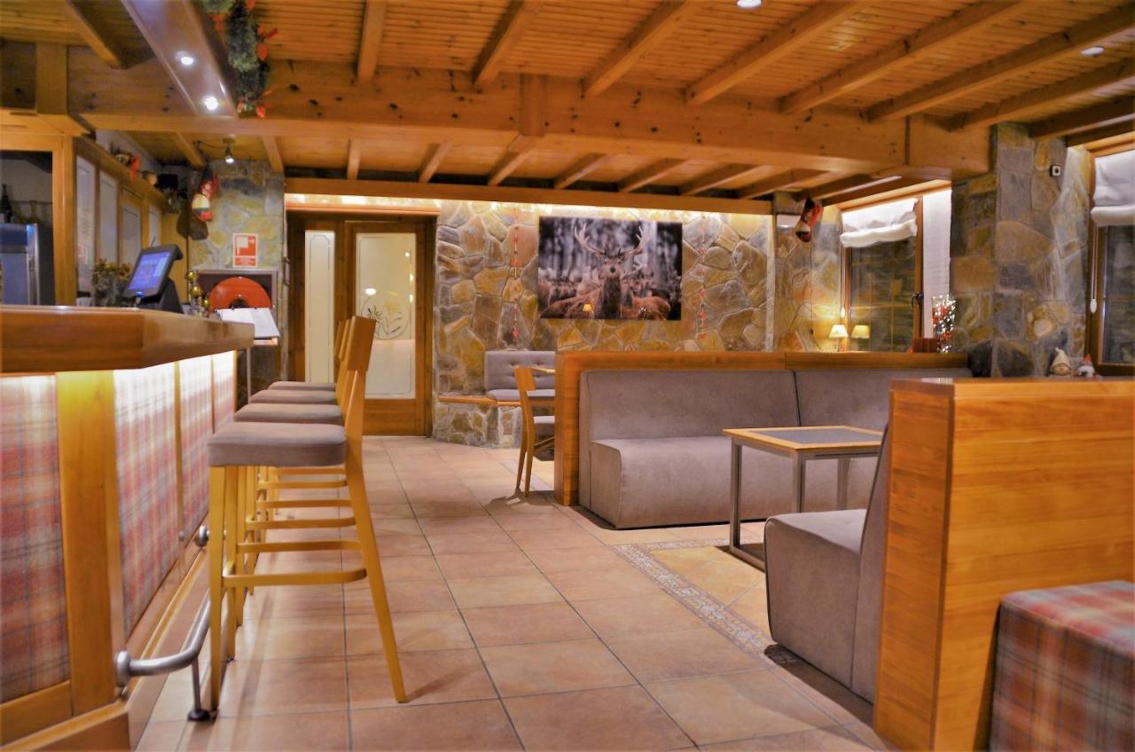 Hotel La Morera Valencia D'Aneu Екстериор снимка