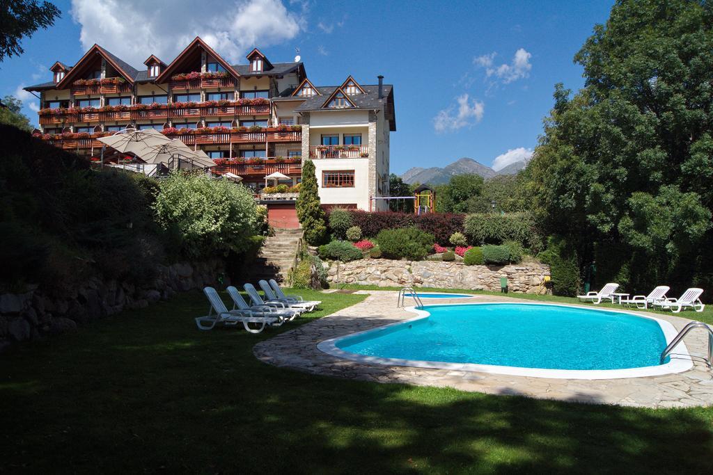 Hotel La Morera Valencia D'Aneu Екстериор снимка