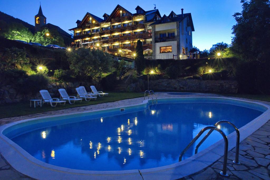 Hotel La Morera Valencia D'Aneu Екстериор снимка