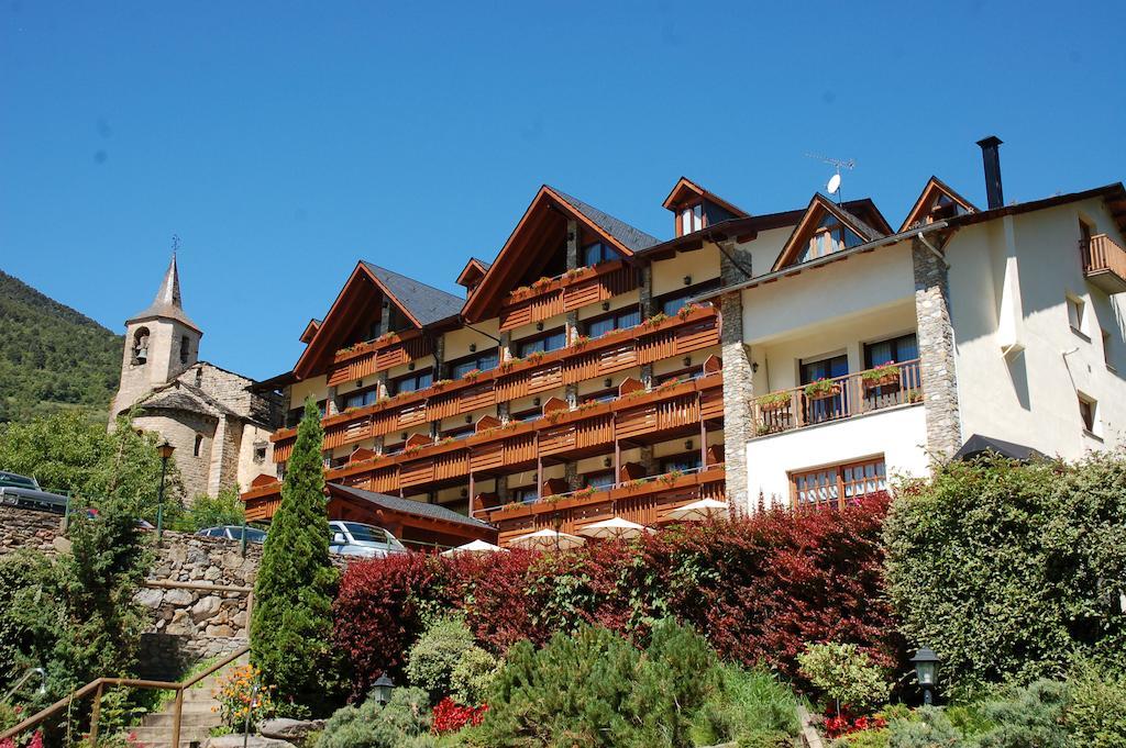 Hotel La Morera Valencia D'Aneu Екстериор снимка